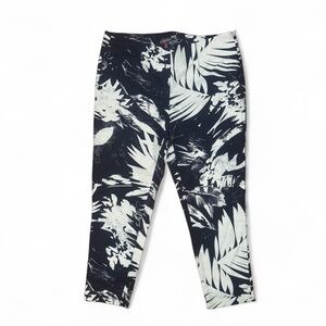Vince Camuto Palm Print Ankle Pants